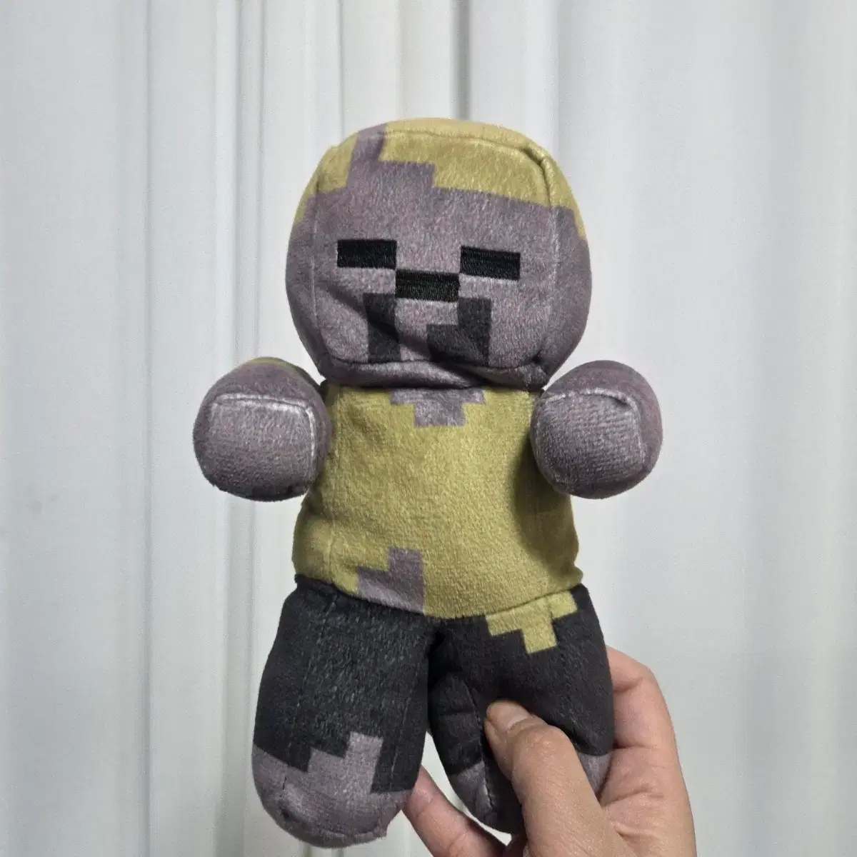 thumbnail-0